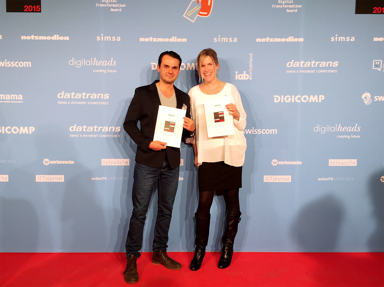 MOCO holt Silber in der Kategorie Usability bei den Best Of Swiss Web Tobias und Sabine an den BOSW